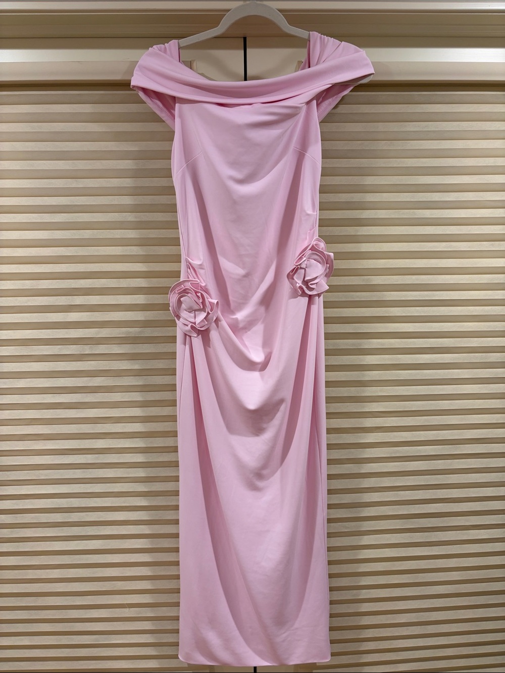 NWOT Roland Mouret Pale Pink Off-Shoulder Gown with Floral Rosettes, Size US 4